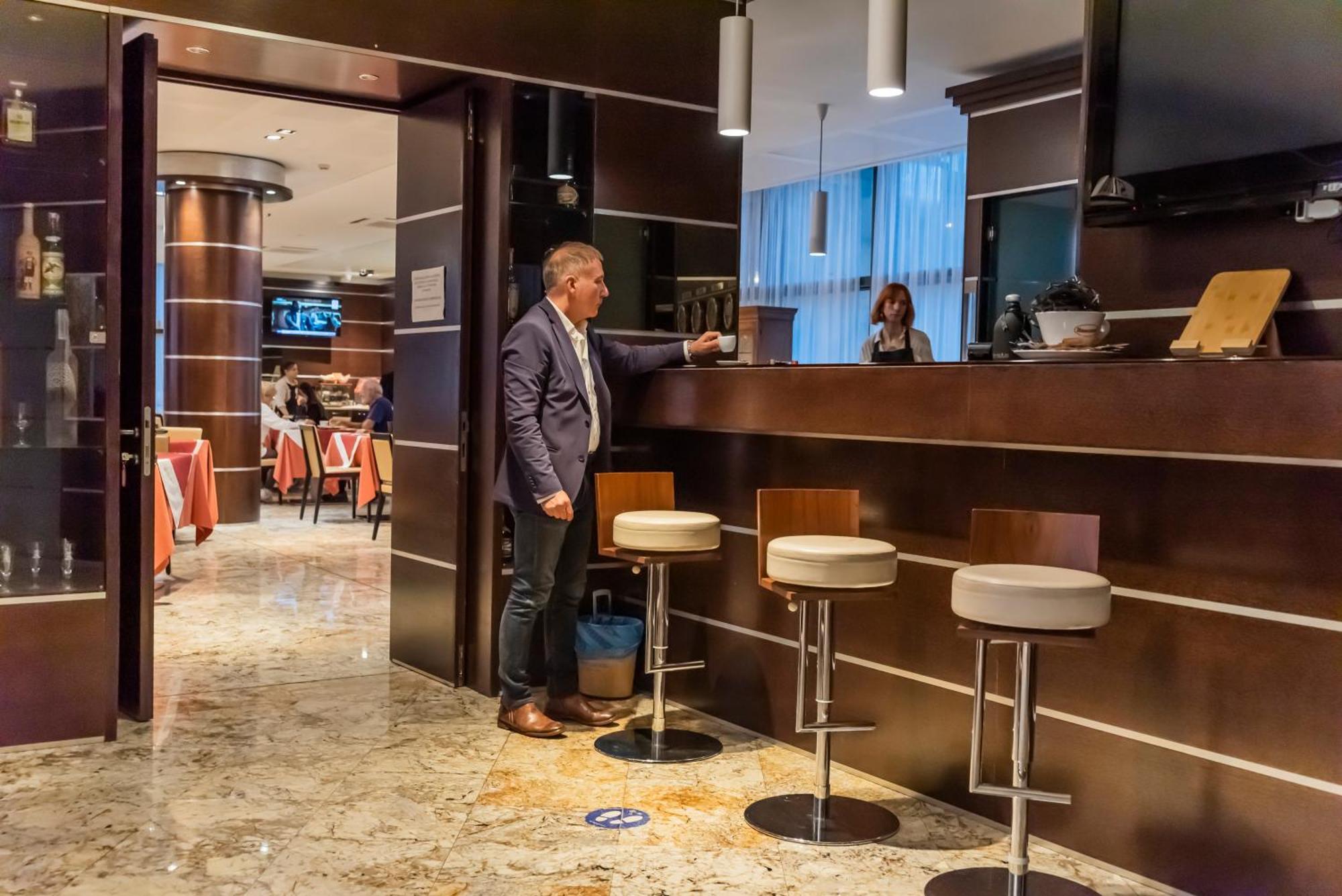Dado Hotel International Parme Extérieur photo
